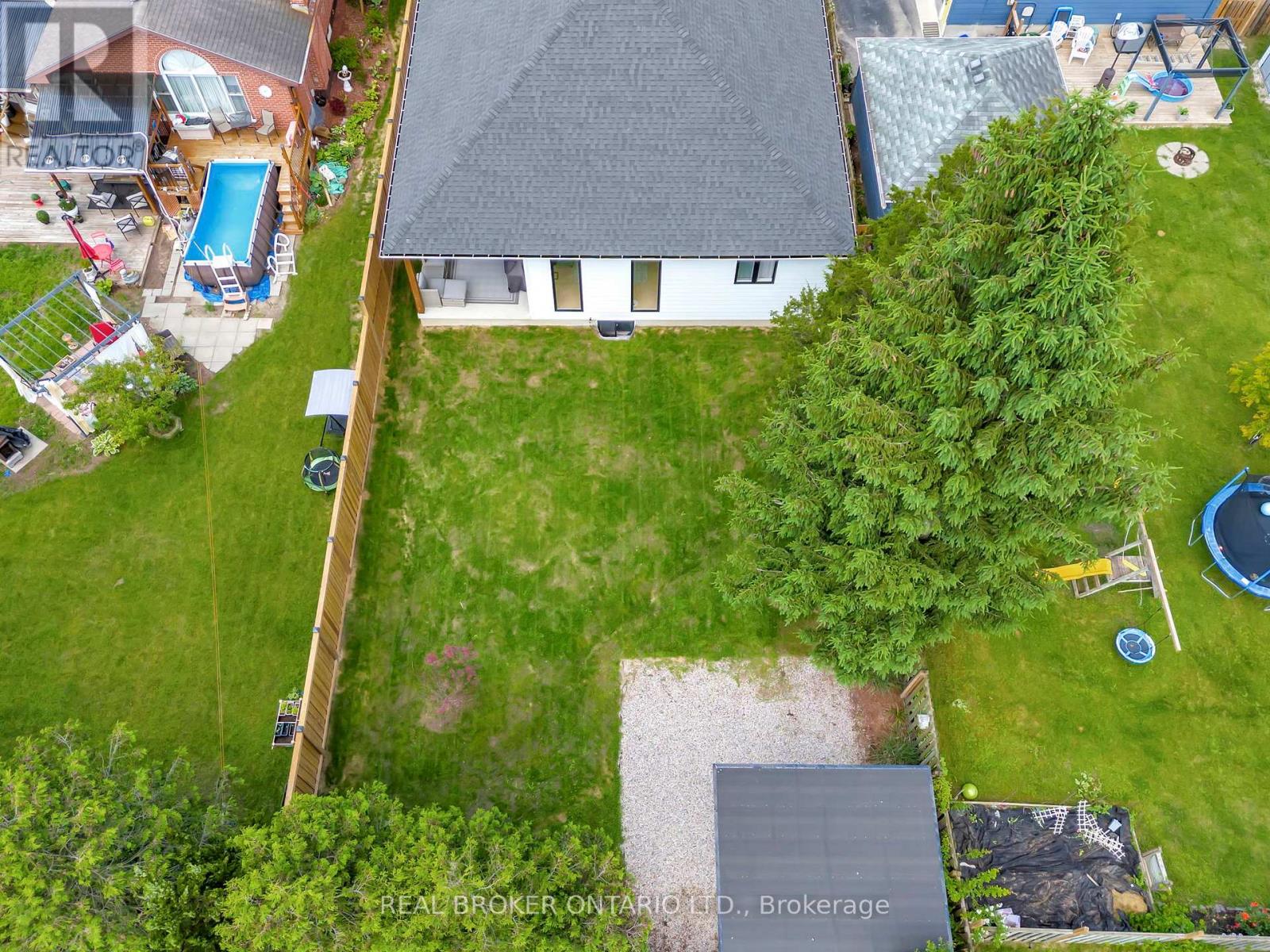 128 Lisgar Avenue, Tillsonburg, Ontario  N4G 3L6 - Photo 40 - X12459987