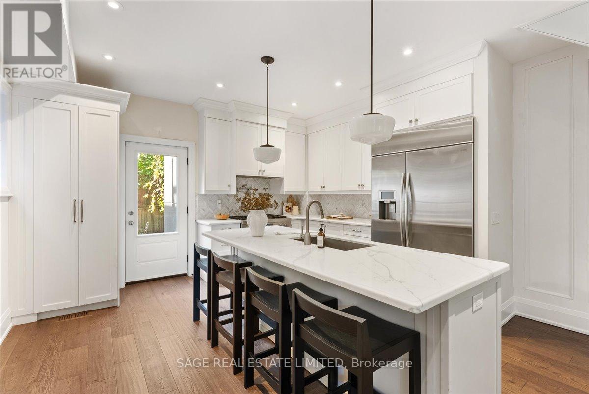 324 Beech Avenue, Toronto, Ontario  M4E 3J3 - Photo 12 - E12460089