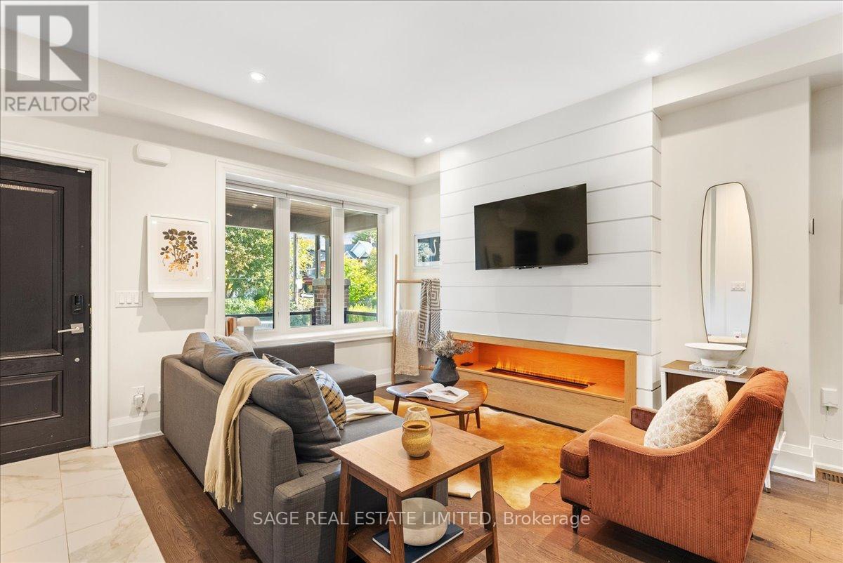 324 Beech Avenue, Toronto, Ontario  M4E 3J3 - Photo 3 - E12460089