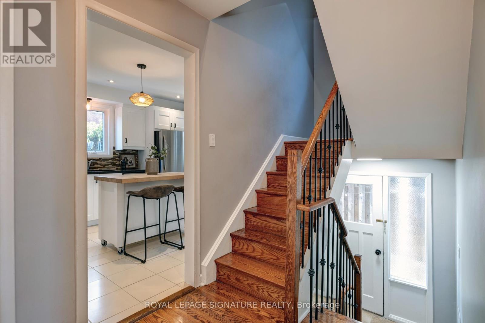 131 Virginia Avenue, Toronto, Ontario  M4C 2T3 - Photo 11 - E12460097