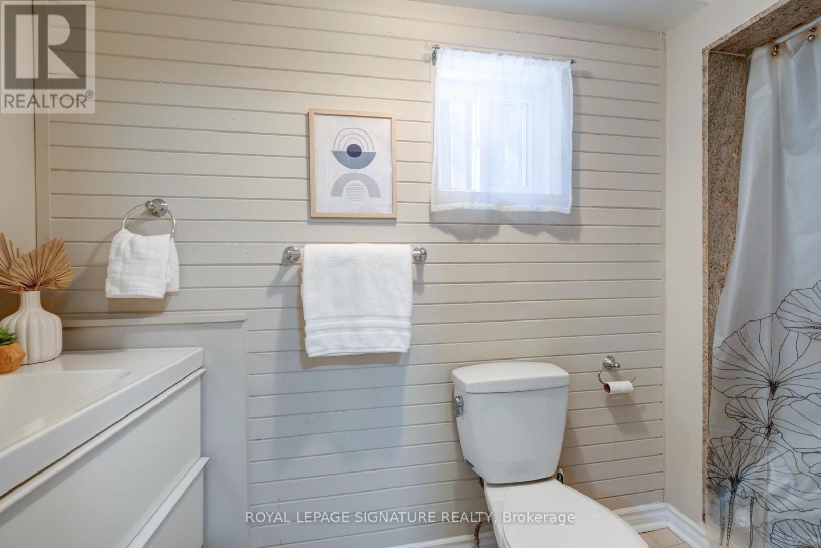 131 Virginia Avenue, Toronto, Ontario  M4C 2T3 - Photo 24 - E12460097