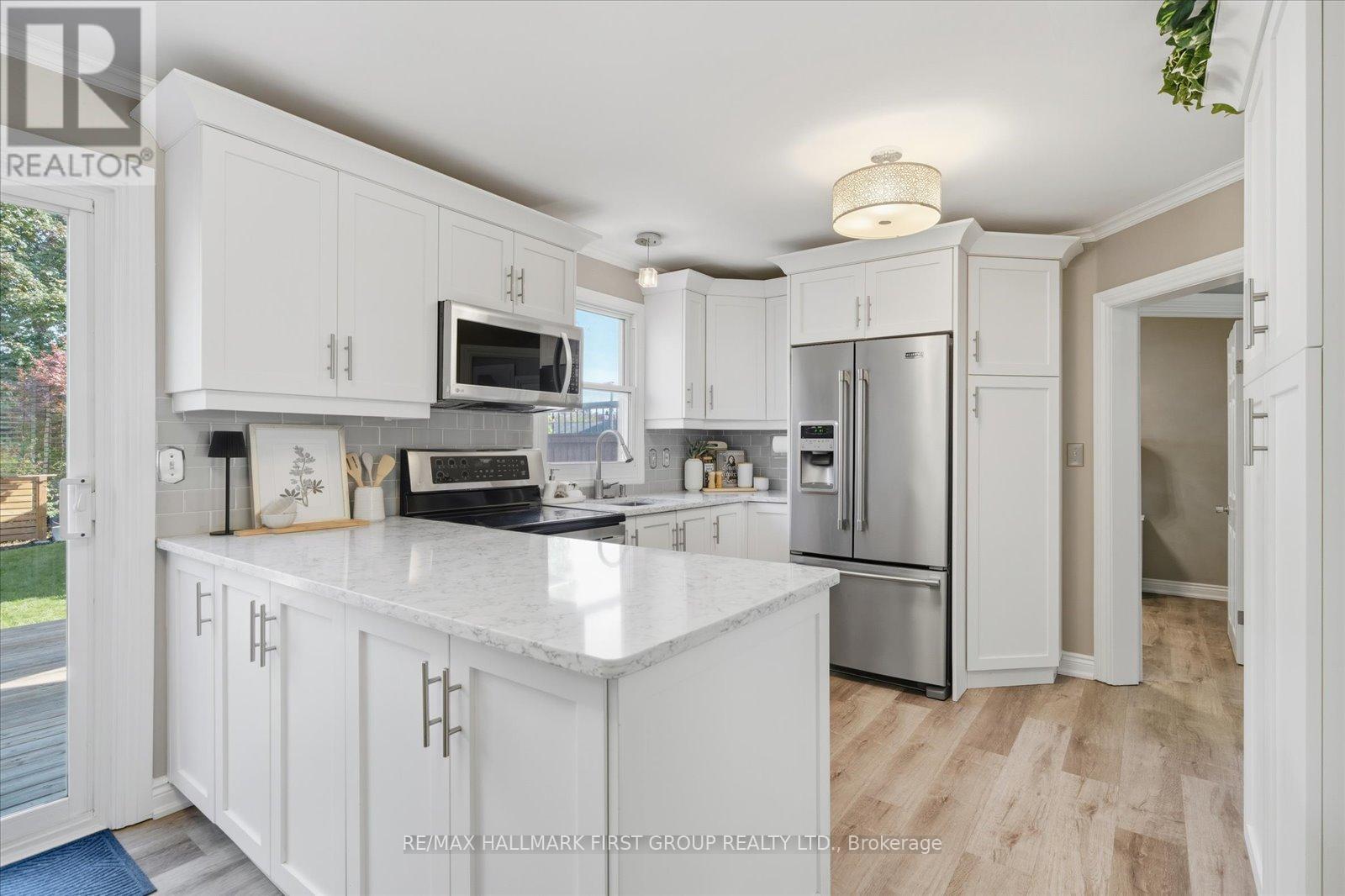 23 Flett Street, Clarington, Ontario  L1C 2J9 - Photo 9 - E12460117