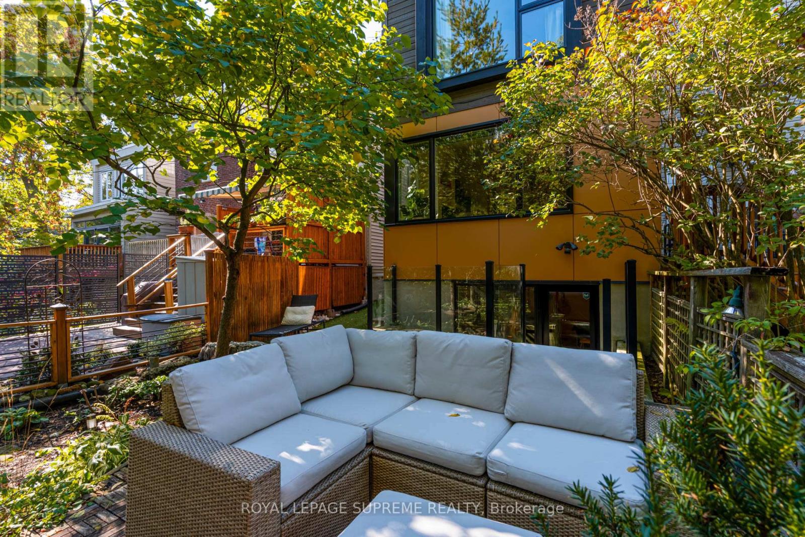 11 West Lynn Avenue, Toronto, Ontario  M4C 3V7 - Photo 33 - E12460192