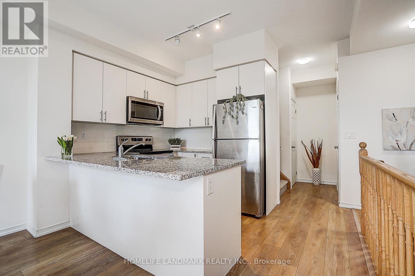 364 - 515 Kingbird Grove, Toronto, Ontario  M1B 5R7 - Photo 4 - E12460210