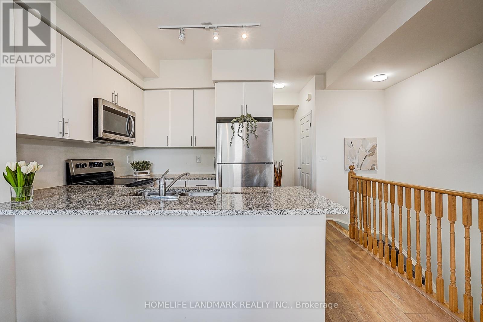 364 - 515 Kingbird Grove, Toronto, Ontario  M1B 5R7 - Photo 5 - E12460210