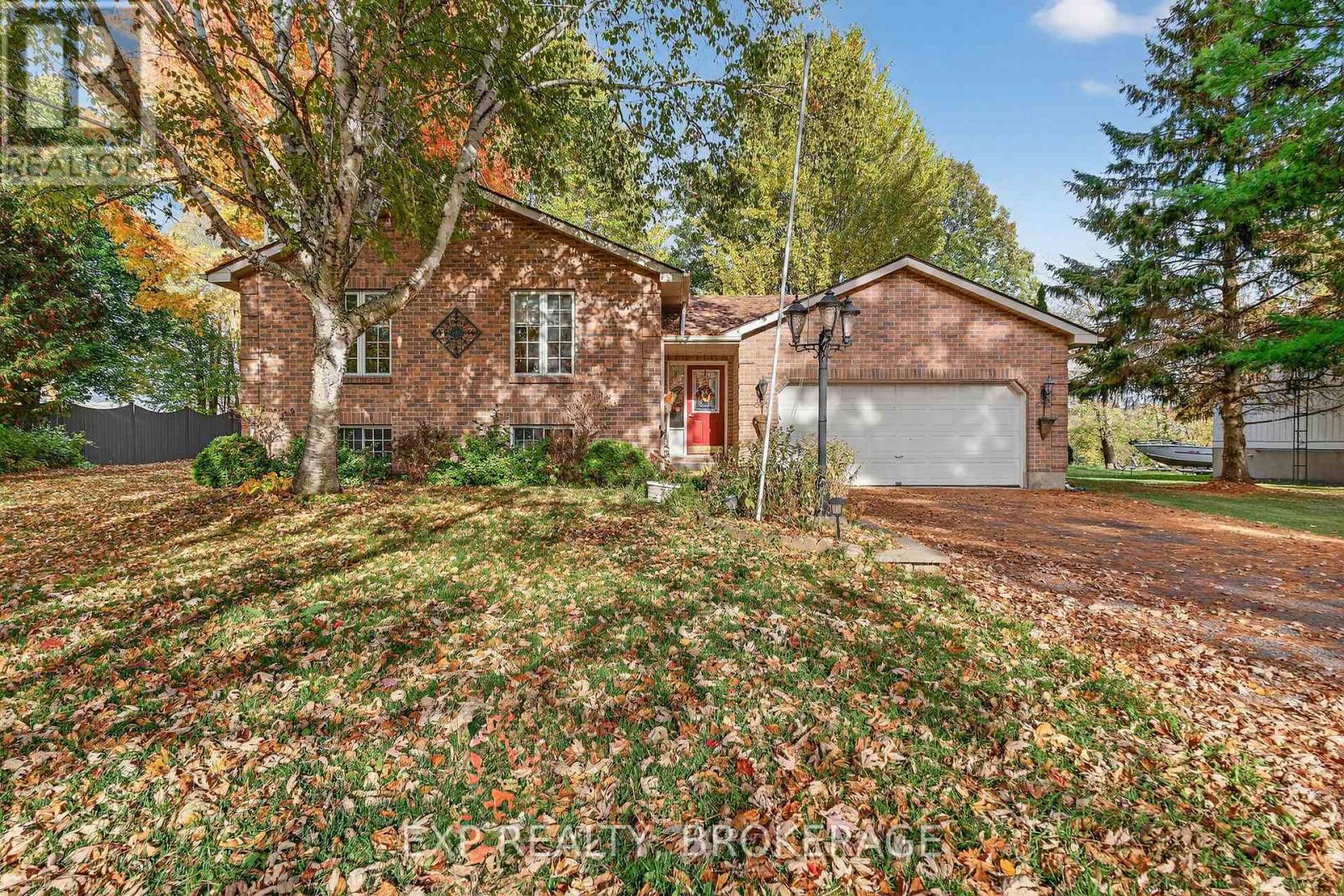 63 Southwood Crescent, Greater Napanee, Ontario  K7R 3L2 - Photo 1 - X12460160