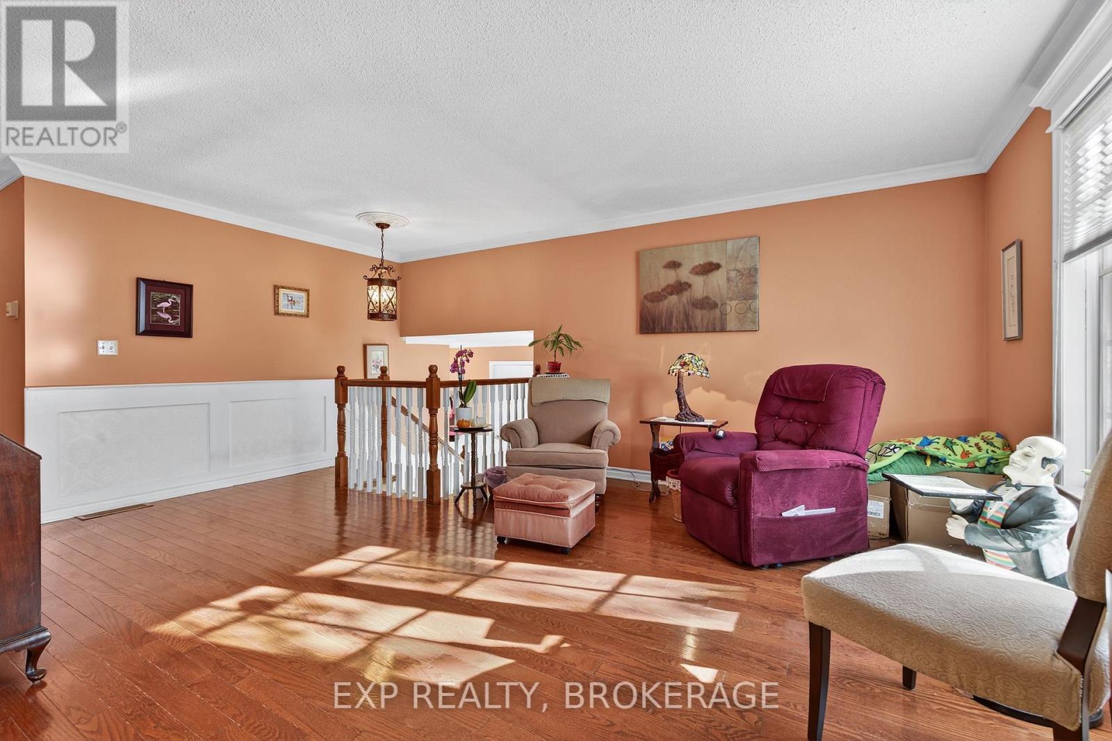 63 Southwood Crescent, Greater Napanee, Ontario  K7R 3L2 - Photo 5 - X12460160