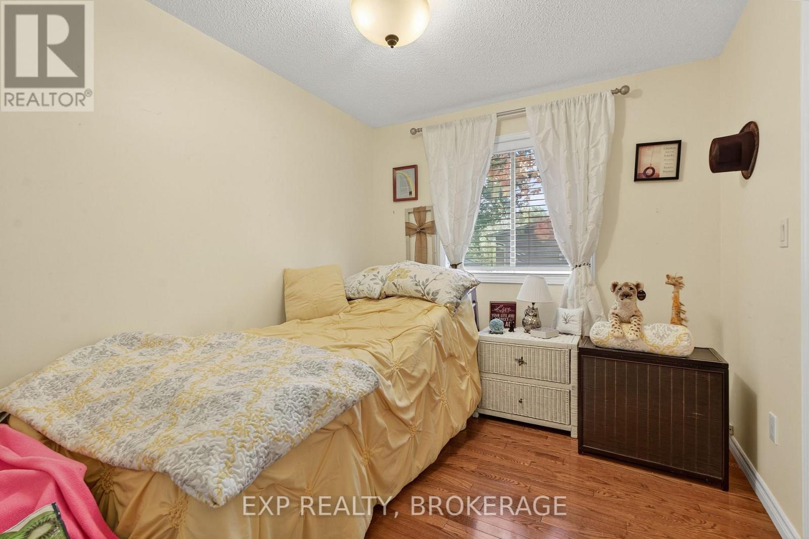 63 Southwood Crescent, Greater Napanee, Ontario  K7R 3L2 - Photo 17 - X12460160