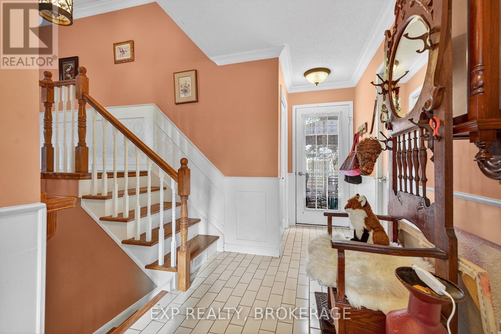 63 Southwood Crescent, Greater Napanee, Ontario  K7R 3L2 - Photo 4 - X12460160