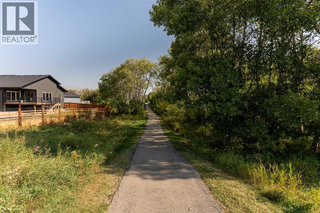42 Riverwood Place Sw, Diamond Valley, Alberta  T0L 0H0 - Photo 3 - A2263102