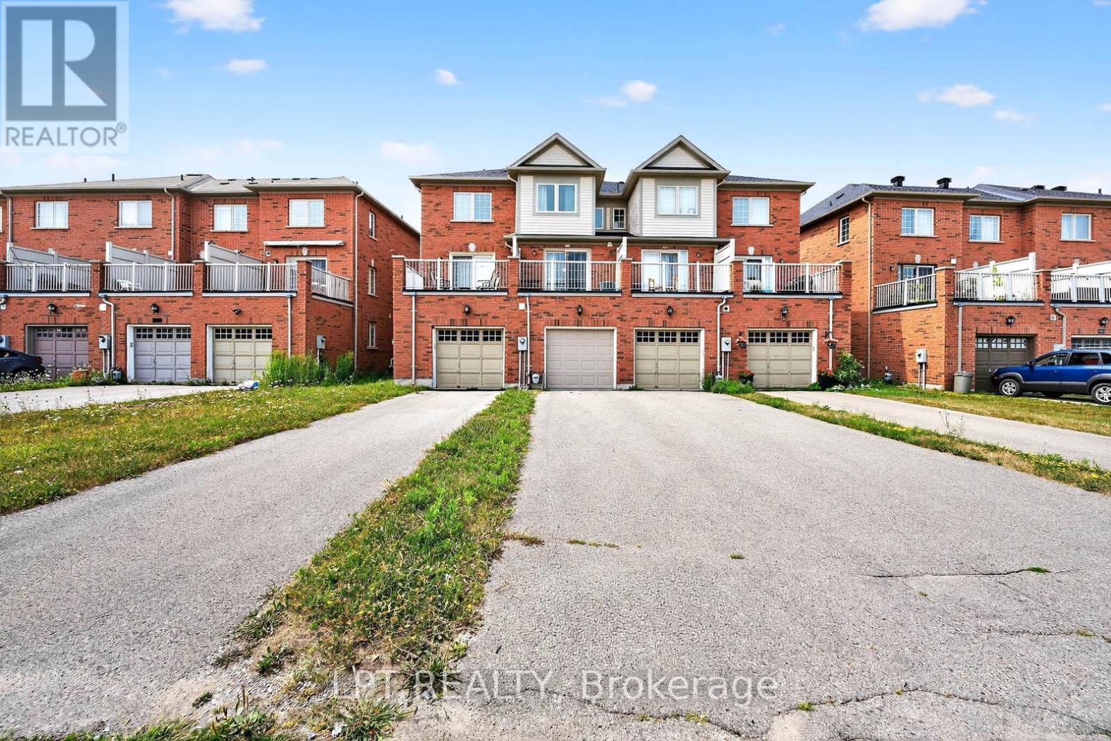 2624 Bur Oak Avenue, Markham, Ontario  L6B 1J2 - Photo 3 - N12460024