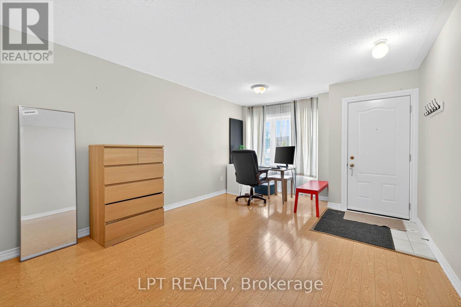 2624 Bur Oak Avenue, Markham, Ontario  L6B 1J2 - Photo 7 - N12460024