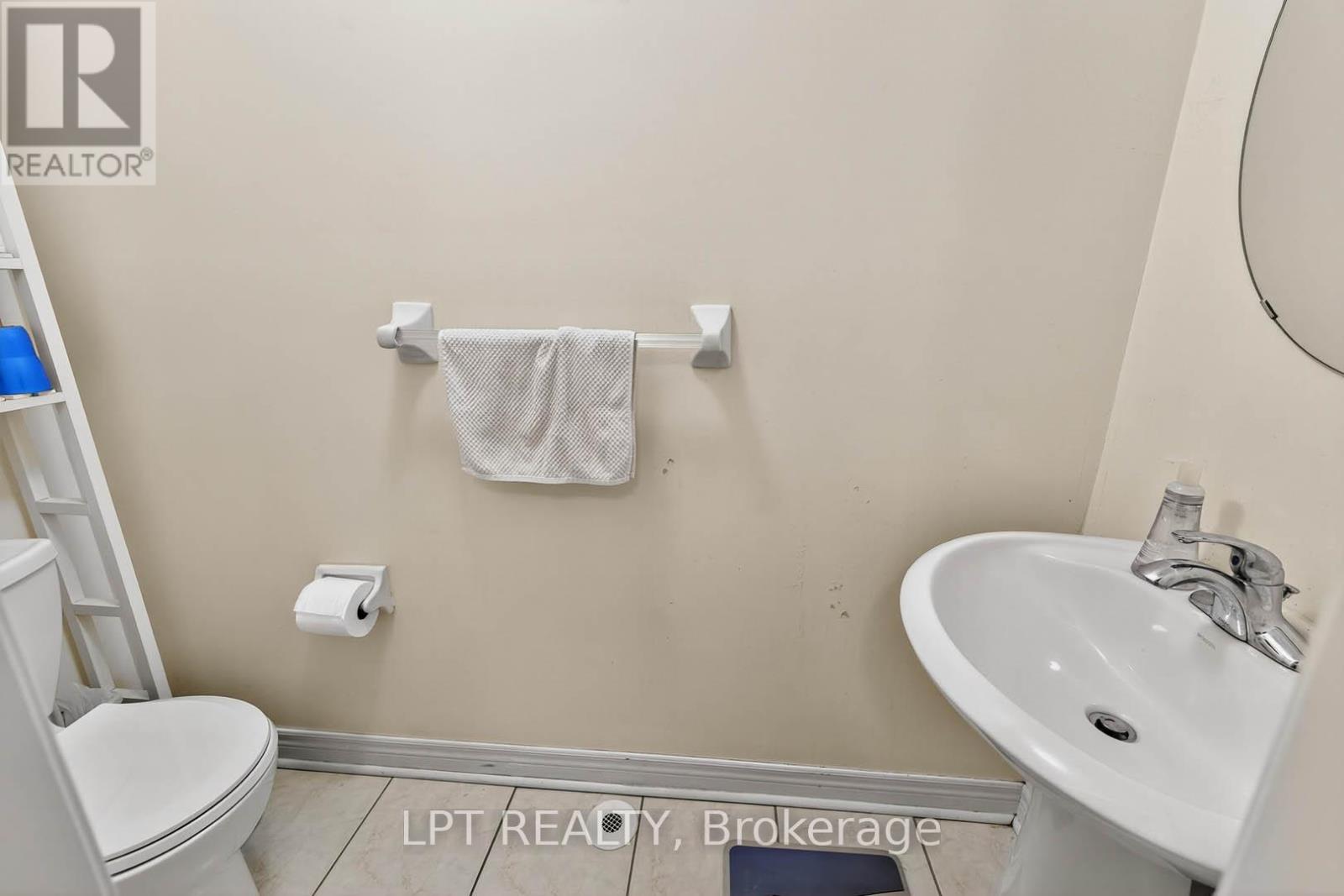 2624 Bur Oak Avenue, Markham, Ontario  L6B 1J2 - Photo 8 - N12460024