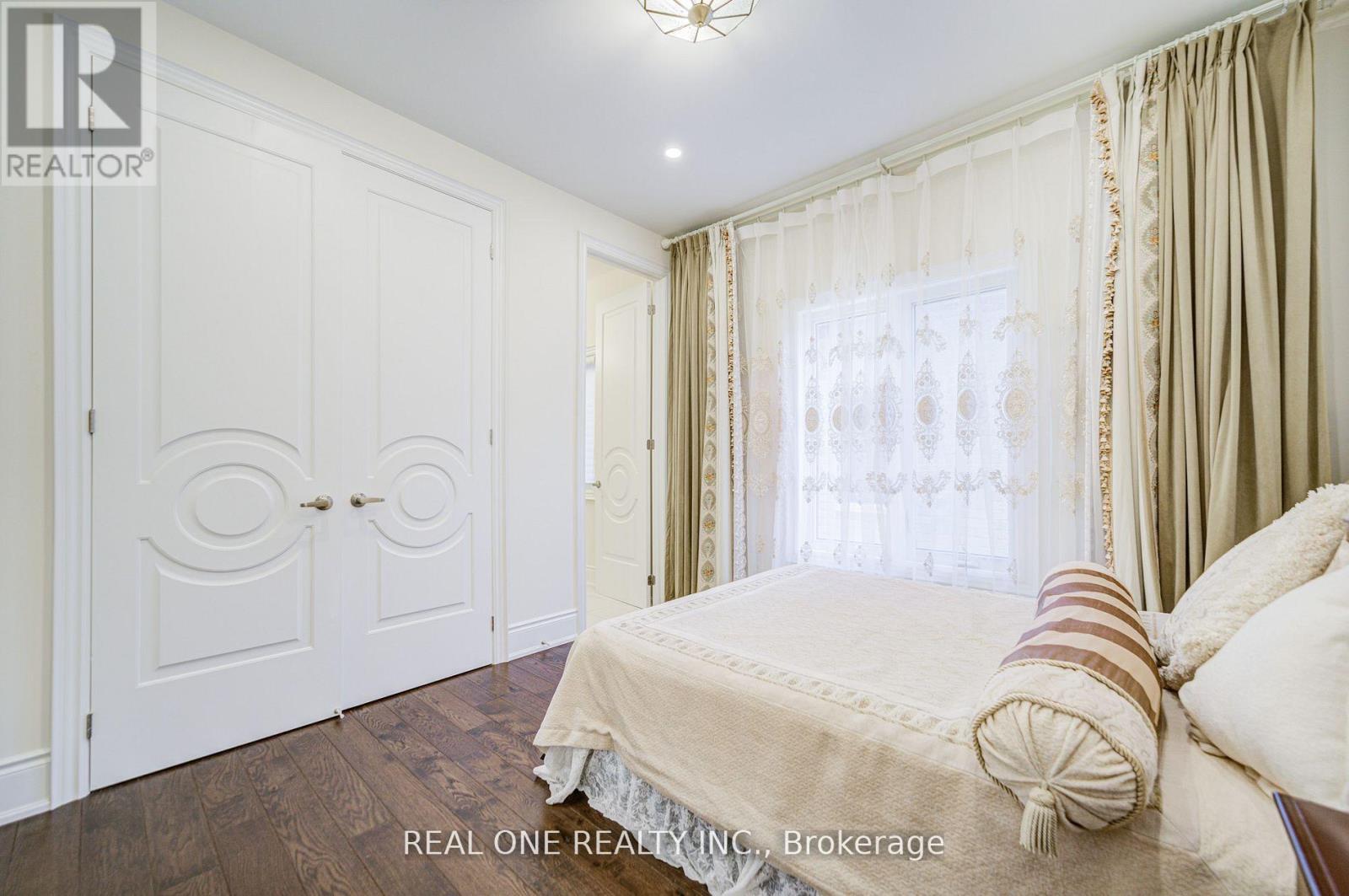47 Milky Way Drive, Richmond Hill, Ontario  L4C 4M9 - Photo 27 - N12460029
