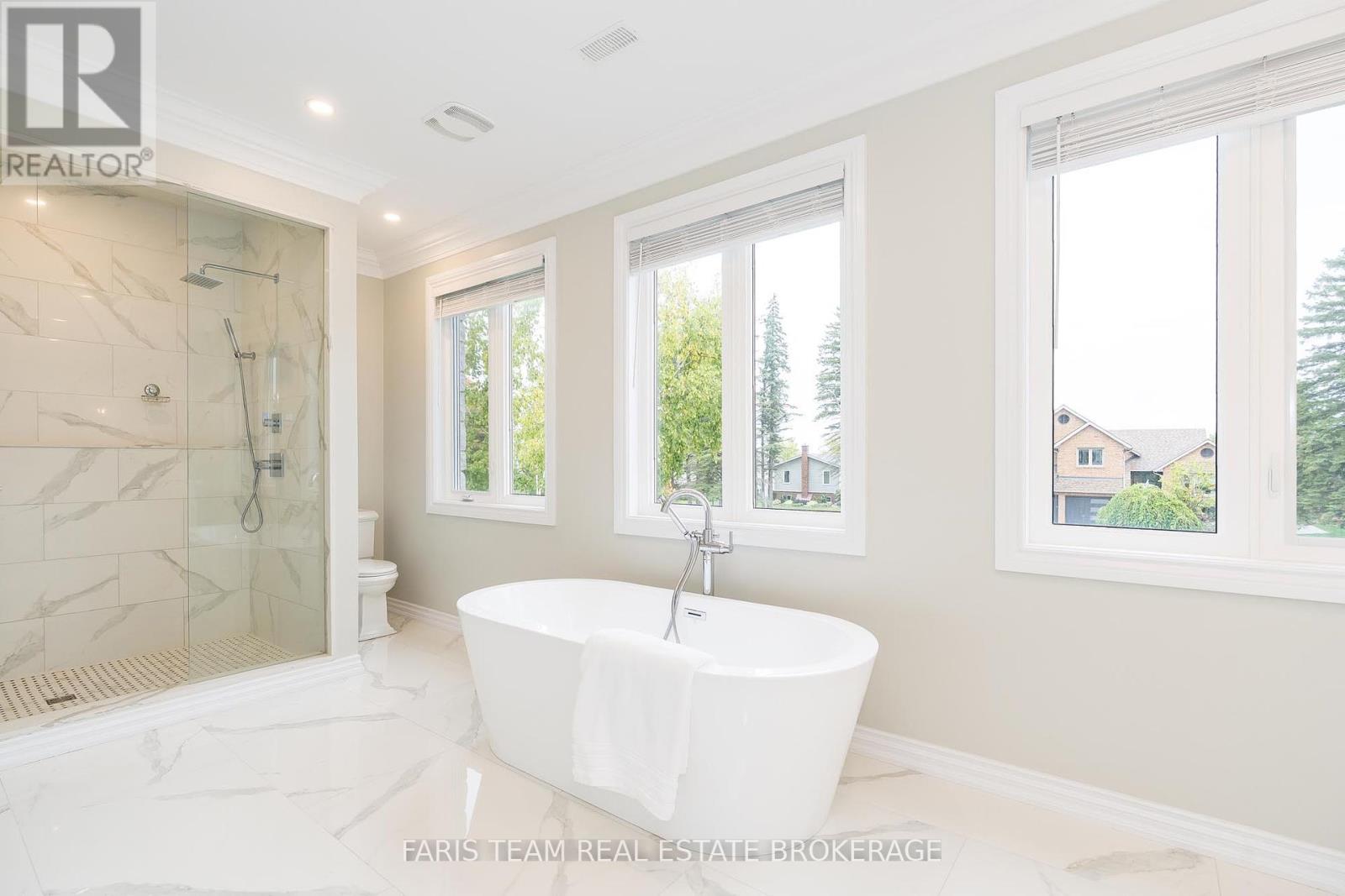 848 Church Drive, Innisfil, Ontario  L0L 1K0 - Photo 20 - N12460086
