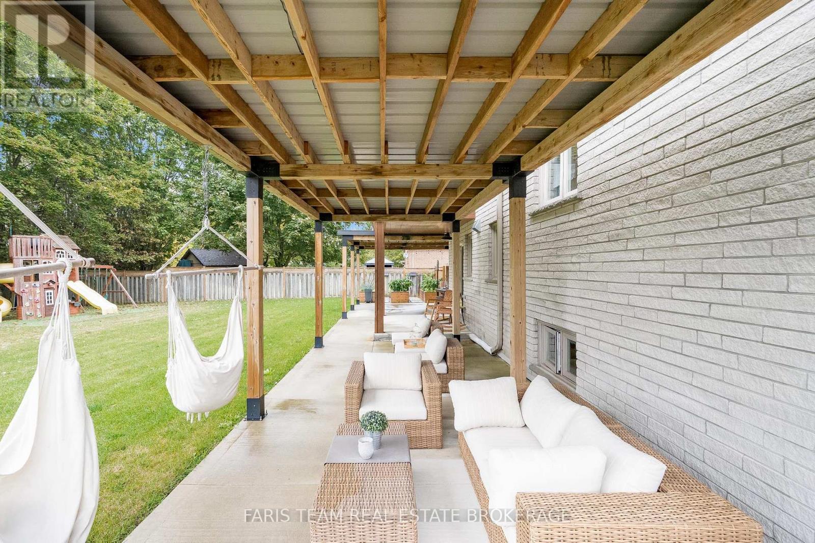 848 Church Drive, Innisfil, Ontario  L0L 1K0 - Photo 42 - N12460086