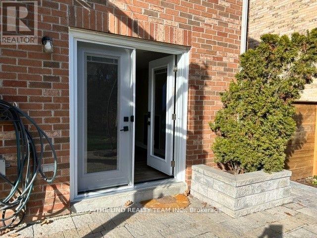 173 Roselena Drive, King, Ontario  L0G 1T0 - Photo 6 - N12460106