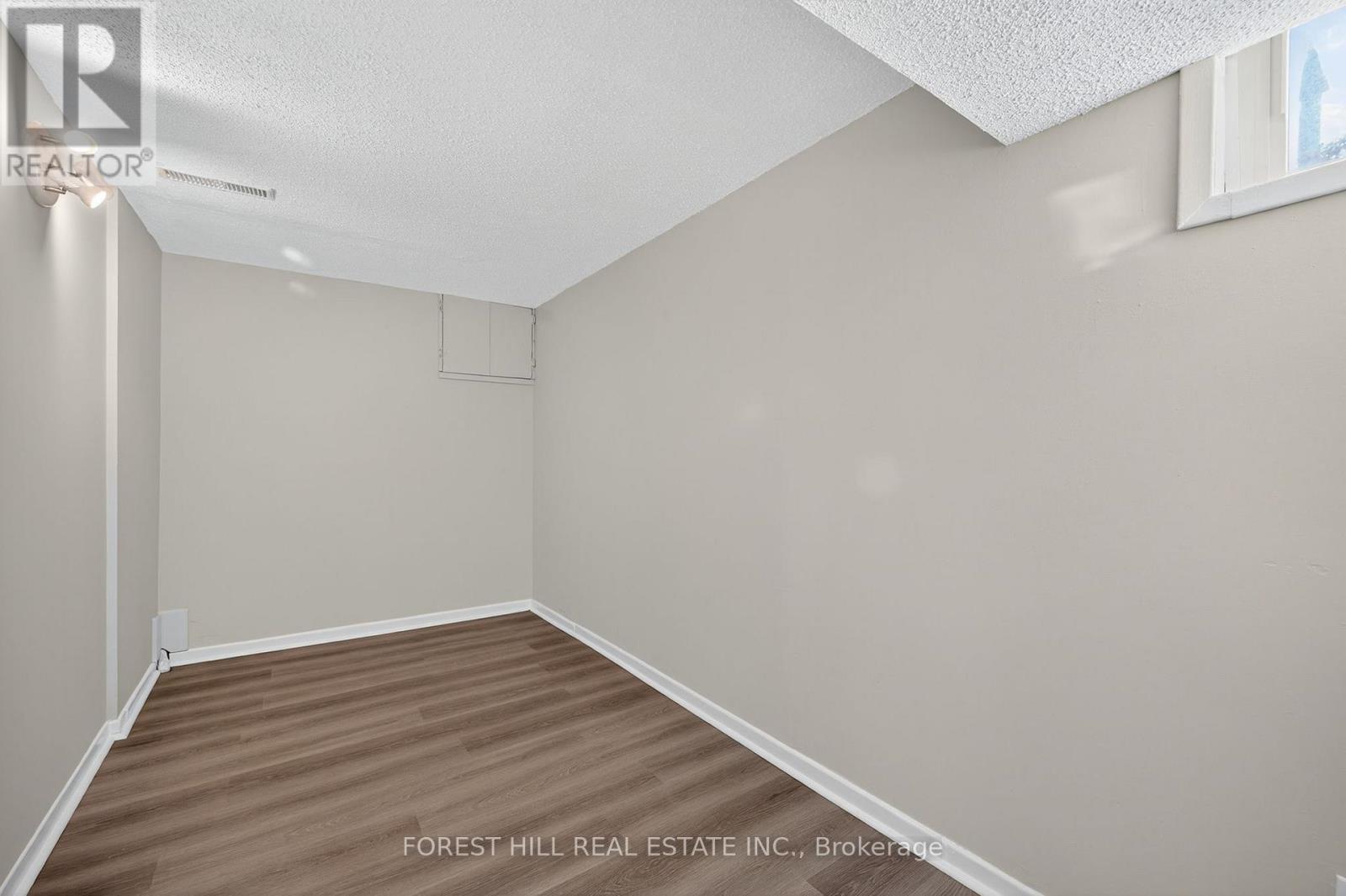 157 Septonne Avenue, Newmarket, Ontario  L3Y 2W4 - Photo 13 - N12460125