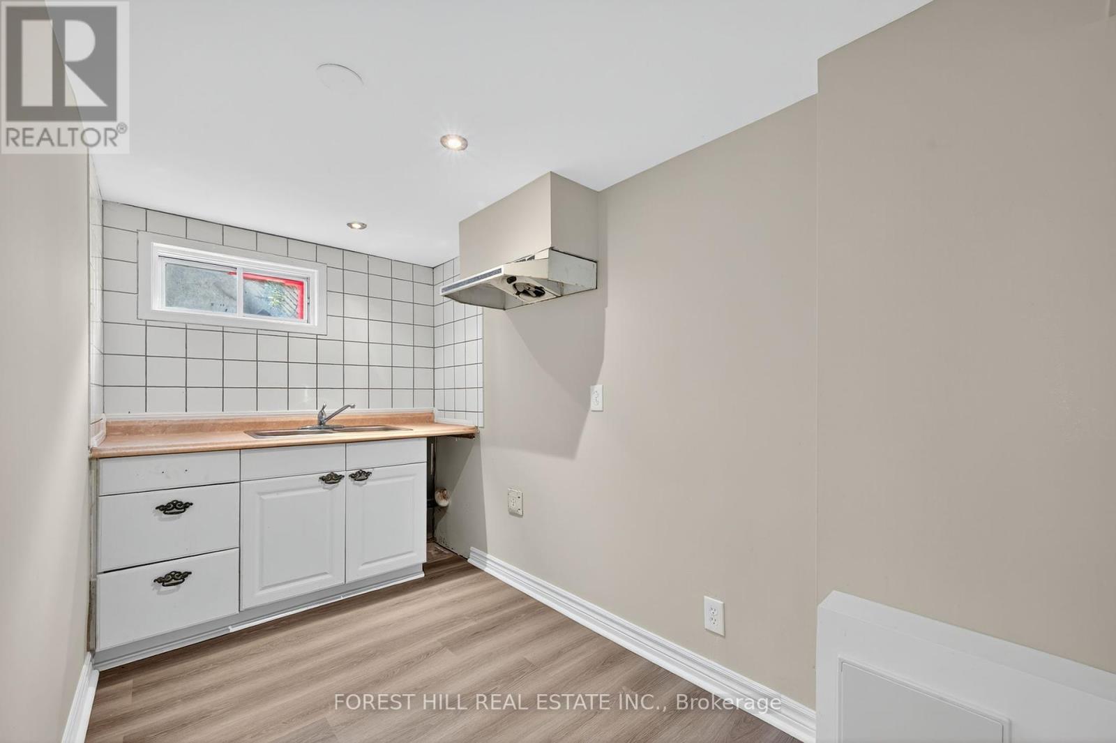157 Septonne Avenue, Newmarket, Ontario  L3Y 2W4 - Photo 16 - N12460125