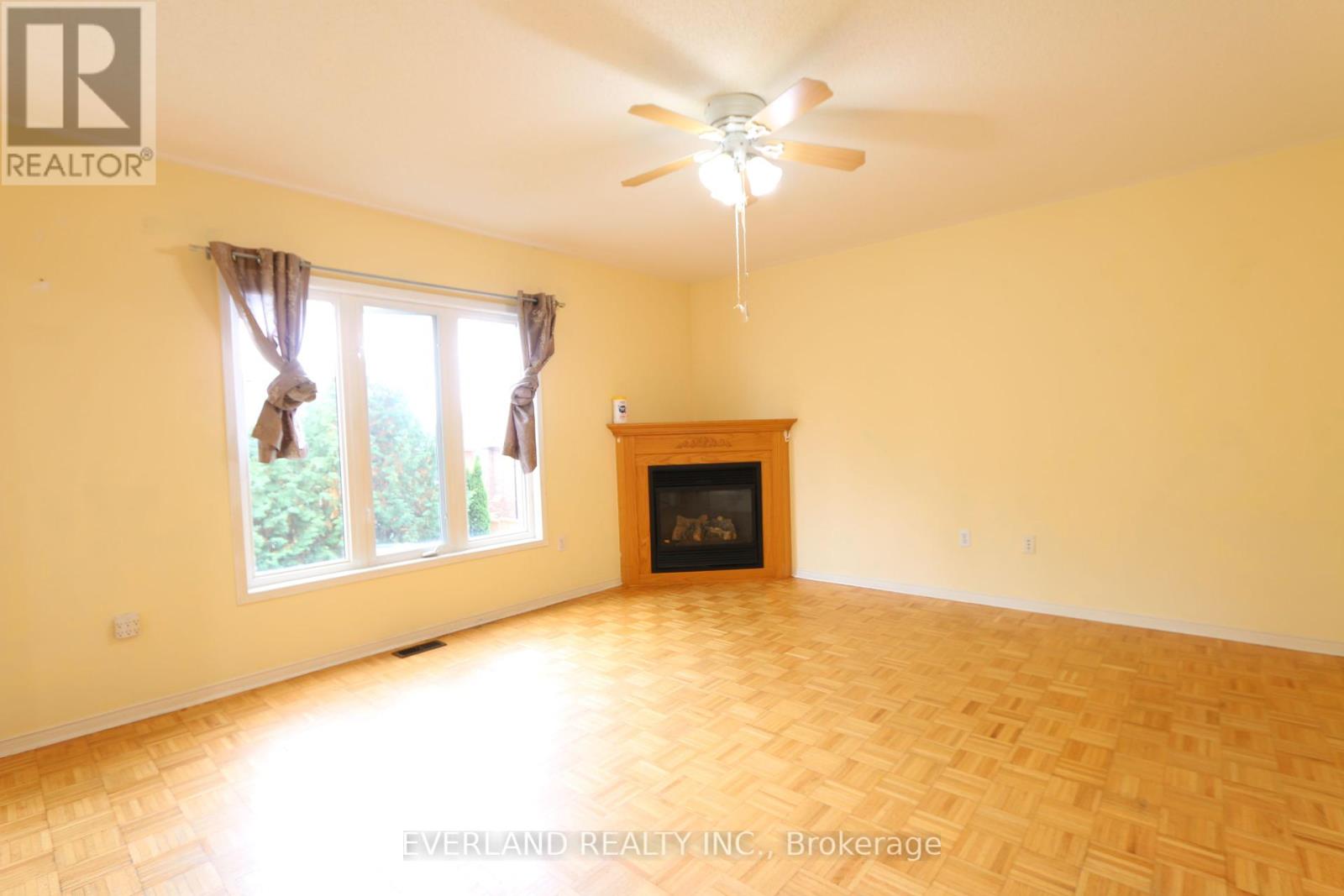 Upper - 49 Falling River Drive, Richmond Hill, Ontario  L4S 2R1 - Photo 26 - N12460148