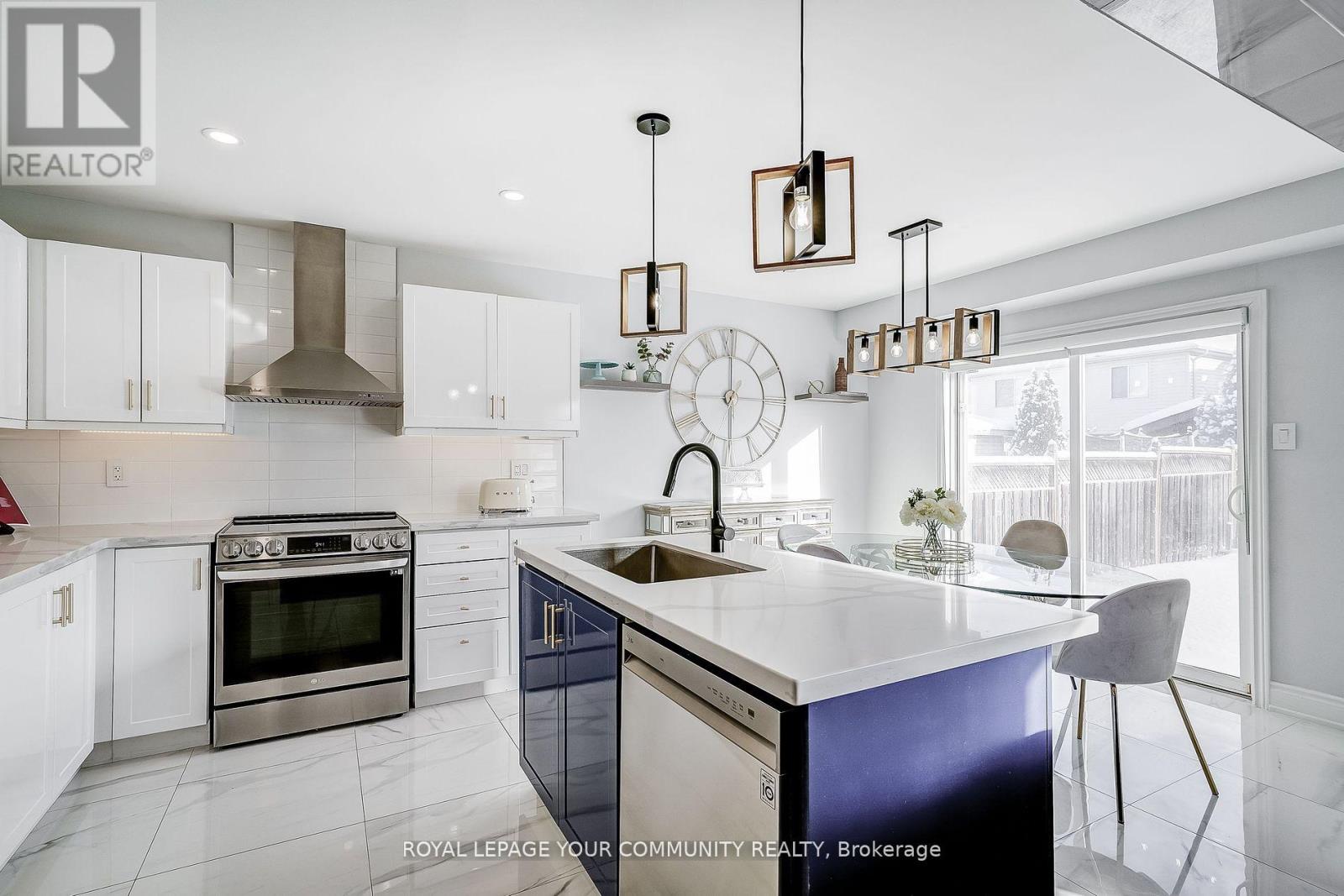 45 Mcmulkin Street, New Tecumseth, Ontario  L9R 0A7 - Photo 6 - N12460167
