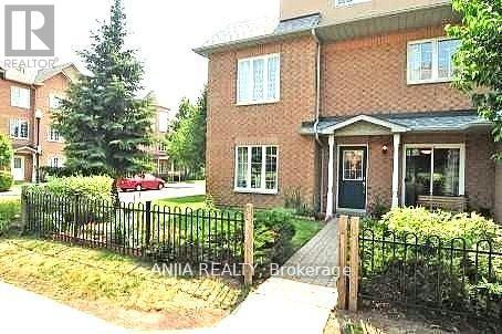 5 - 16 ST MORITZ WAY, Markham, Ontario