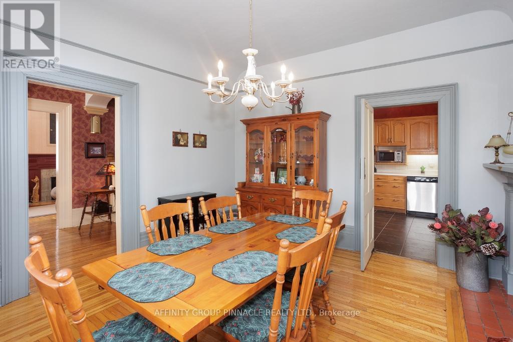 22 Francis Street, Kawartha Lakes, Ontario  K9V 3R6 - Photo 11 - X12460238