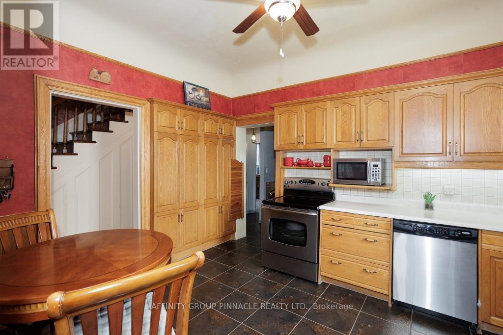 22 Francis Street, Kawartha Lakes, Ontario  K9V 3R6 - Photo 15 - X12460238