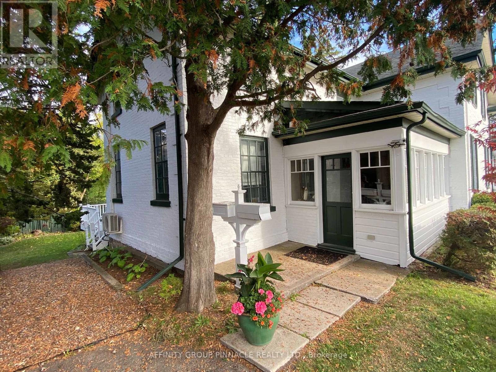 22 Francis Street, Kawartha Lakes, Ontario  K9V 3R6 - Photo 38 - X12460238
