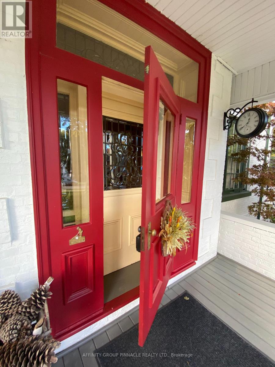 22 Francis Street, Kawartha Lakes, Ontario  K9V 3R6 - Photo 4 - X12460238