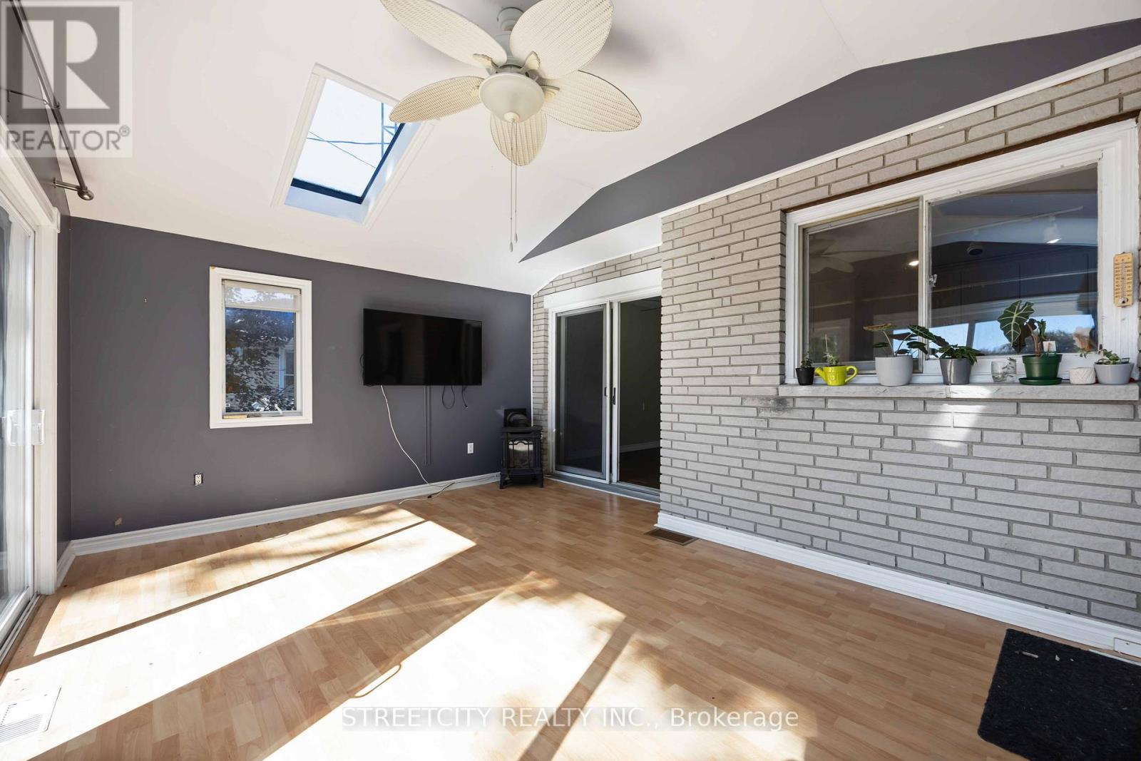 4767 St. Clair Parkway, St. Clair, Ontario  N0P 2B0 - Photo 12 - X12460306