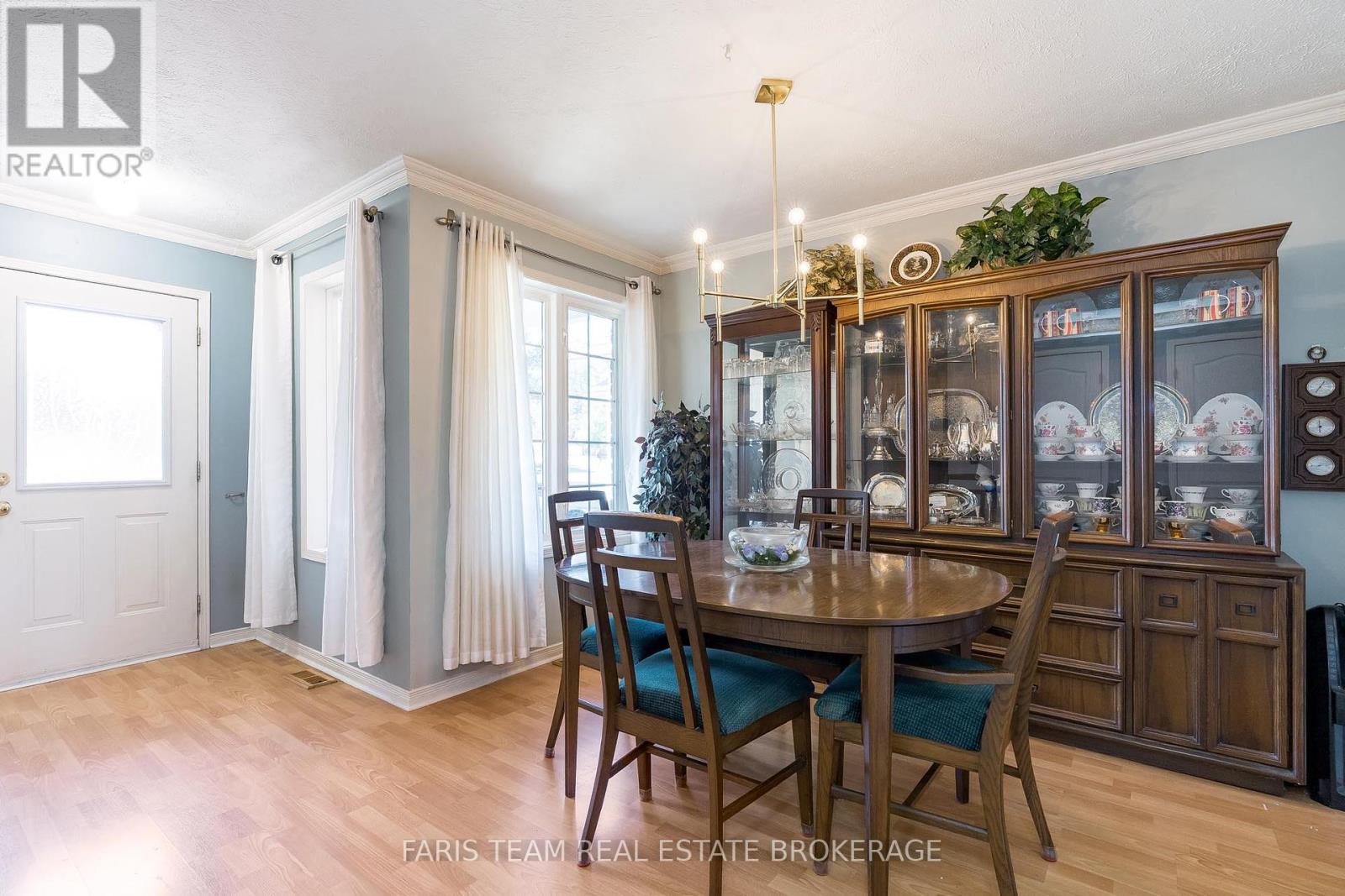 9 Julia Crescent, Orillia, Ontario  L3V 7Y9 - Photo 10 - S12460053