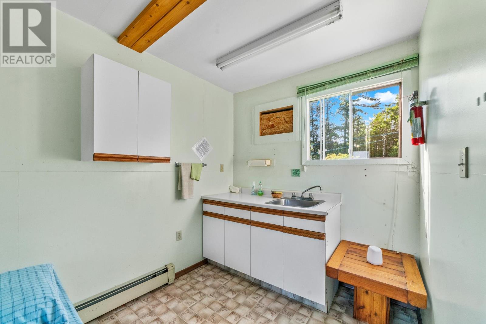 4582 Highway 17 East, Kenora, Ontario  P0X 1H0 - Photo 23 - TB252057