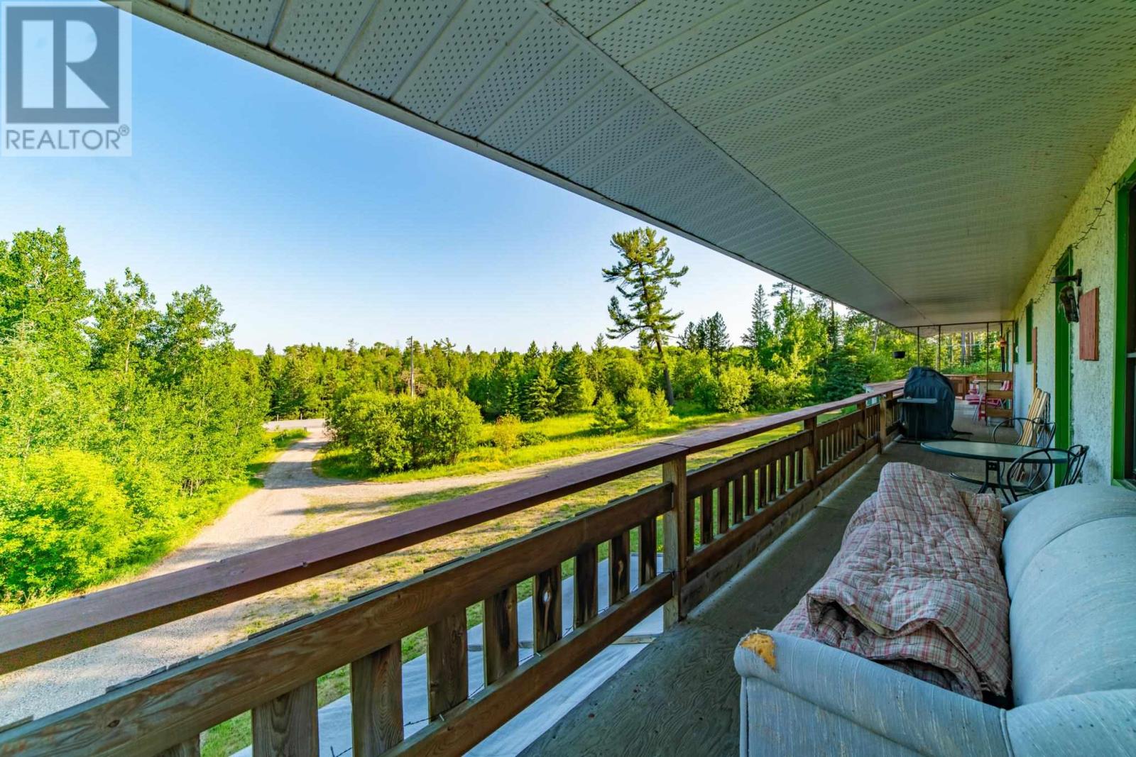 4582 Highway 17 East, Kenora, Ontario  P0X 1H0 - Photo 8 - TB252057