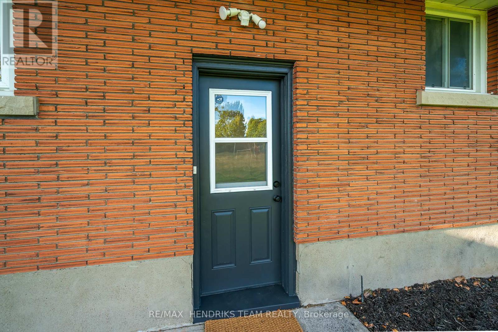 30 Bessborough Drive, St. Catharines, Ontario  L2M 3G4 - Photo 18 - X12460237