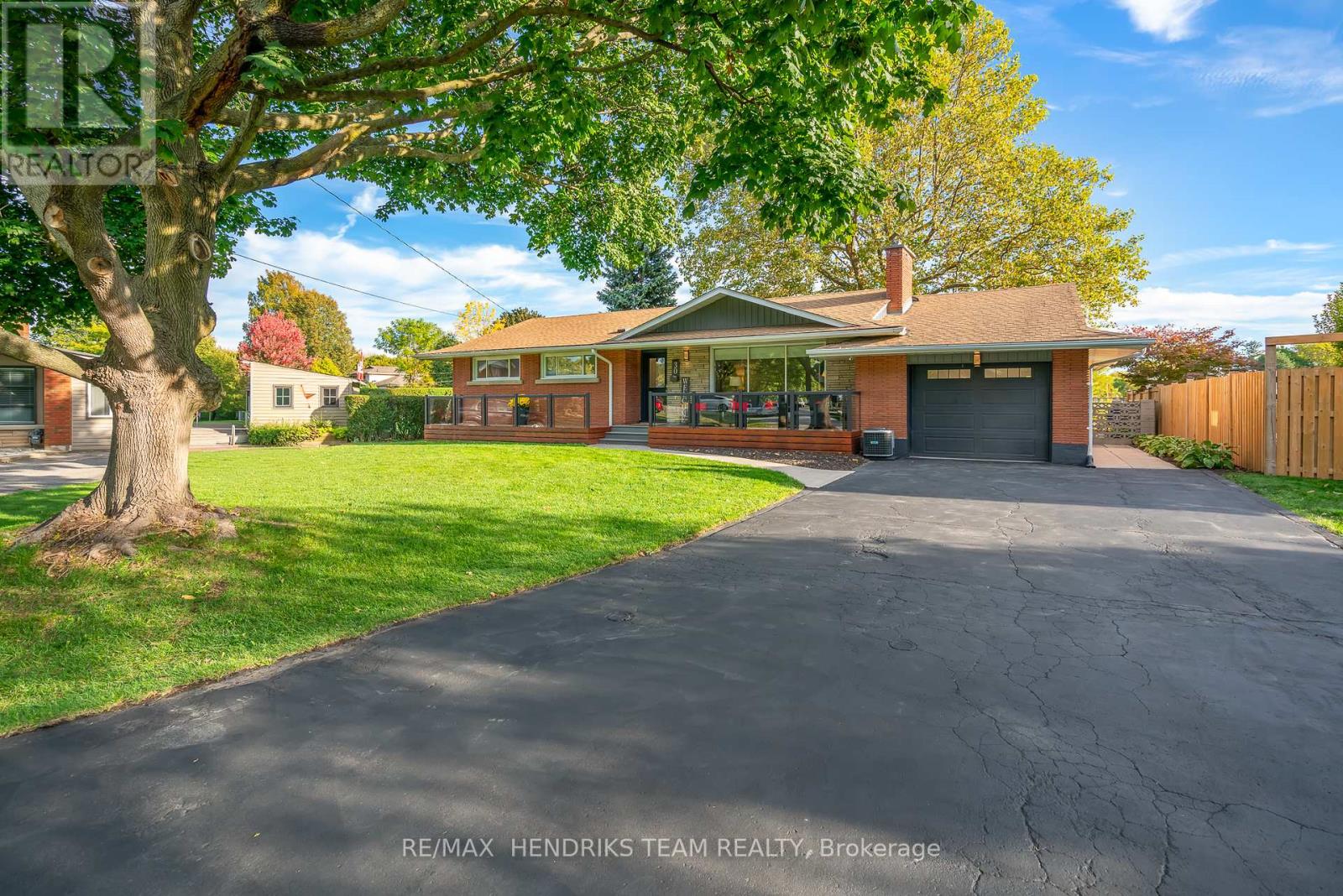 30 Bessborough Drive, St. Catharines, Ontario  L2M 3G4 - Photo 3 - X12460237