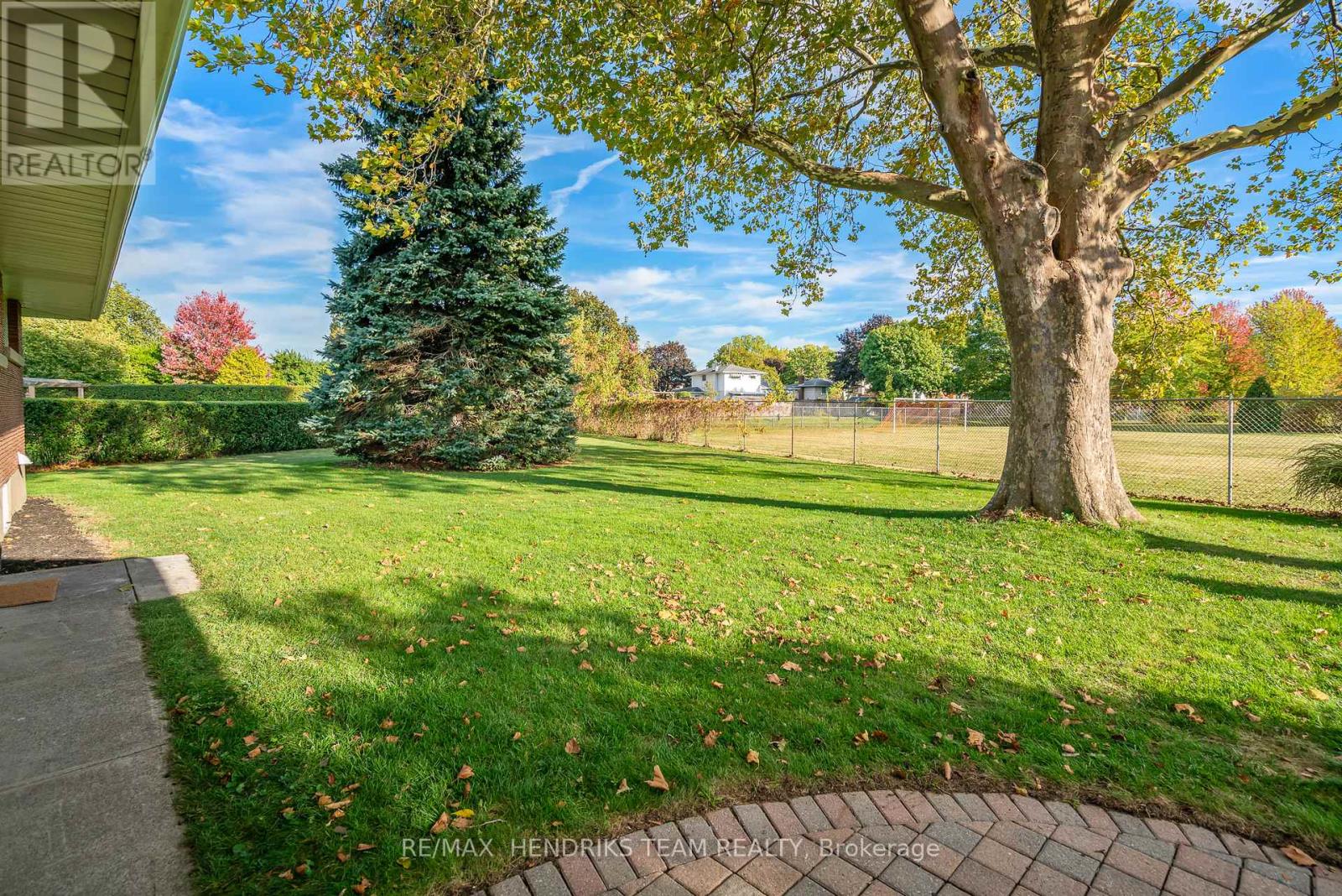 30 Bessborough Drive, St. Catharines, Ontario  L2M 3G4 - Photo 33 - X12460237
