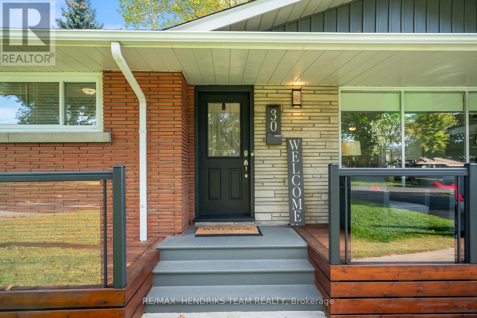 30 Bessborough Drive, St. Catharines, Ontario  L2M 3G4 - Photo 5 - X12460237