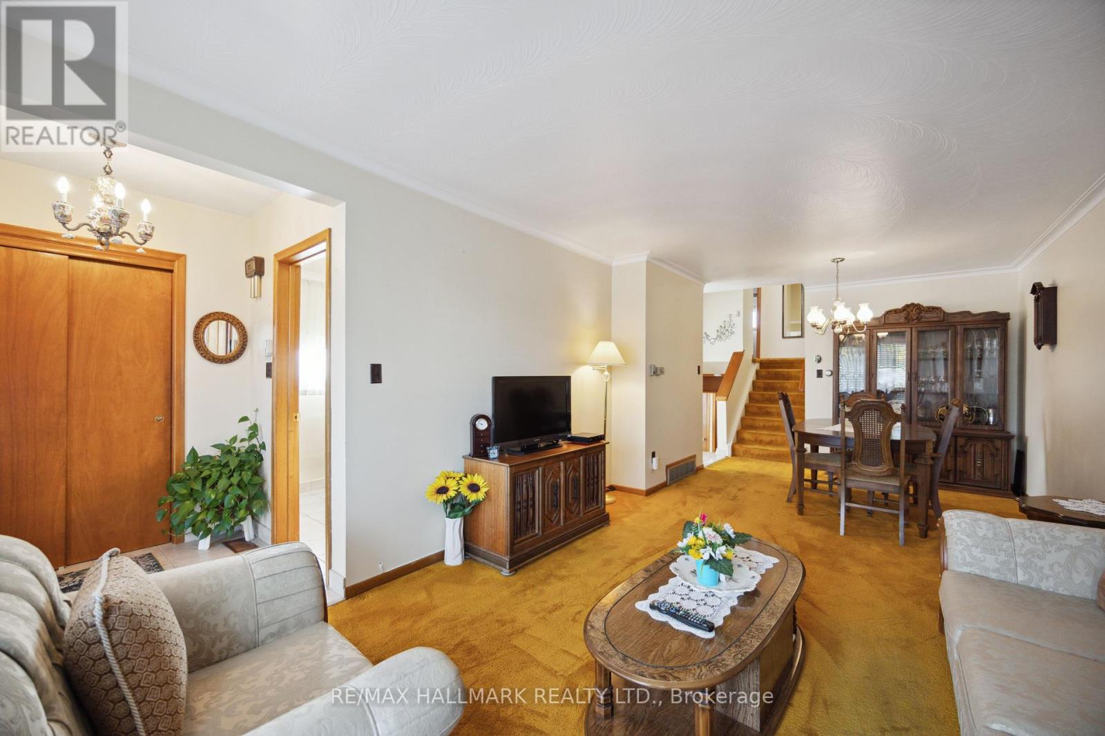 23 Lockington Court, Toronto, Ontario  M9M 2C4 - Photo 15 - W12460020