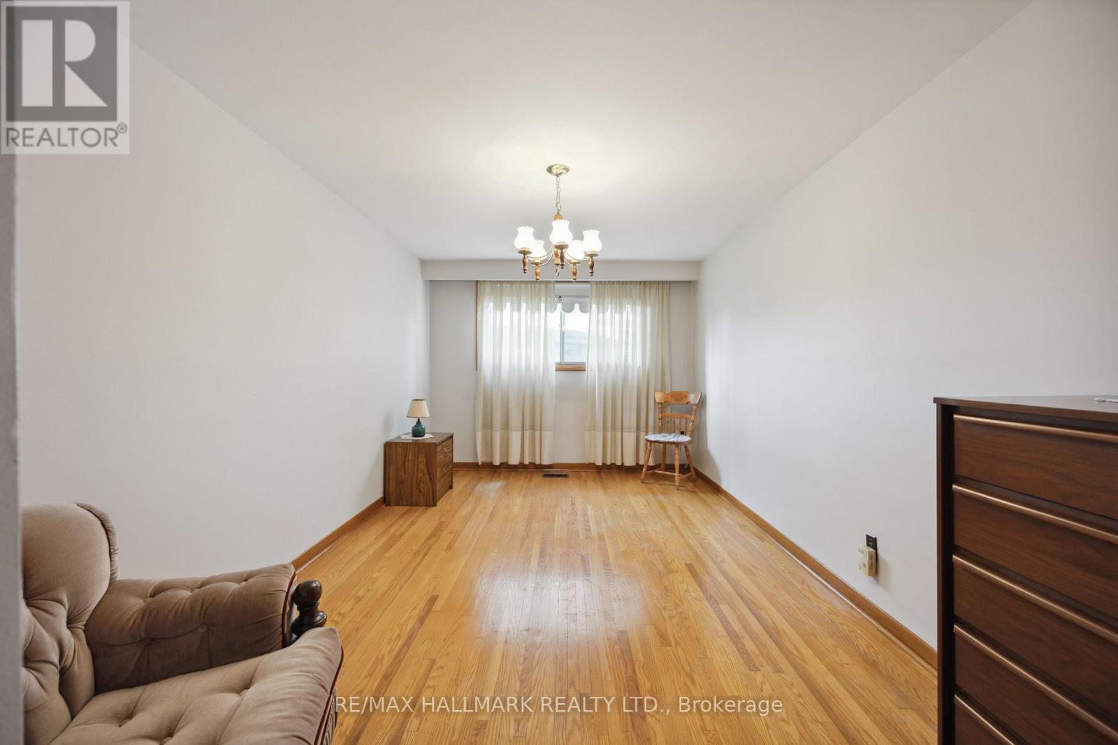 23 Lockington Court, Toronto, Ontario  M9M 2C4 - Photo 20 - W12460020