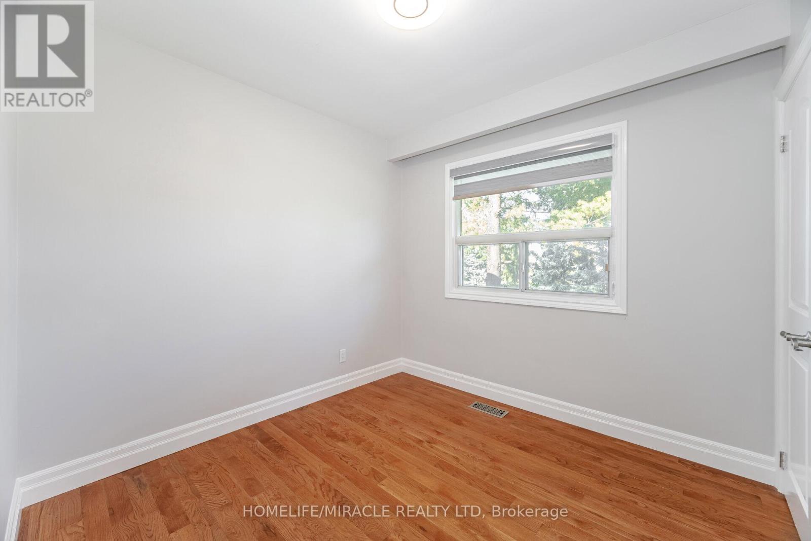 308 Third Line, Oakville (Wo West), Ontario  L6L 4A4 - Photo 26 - W12460025