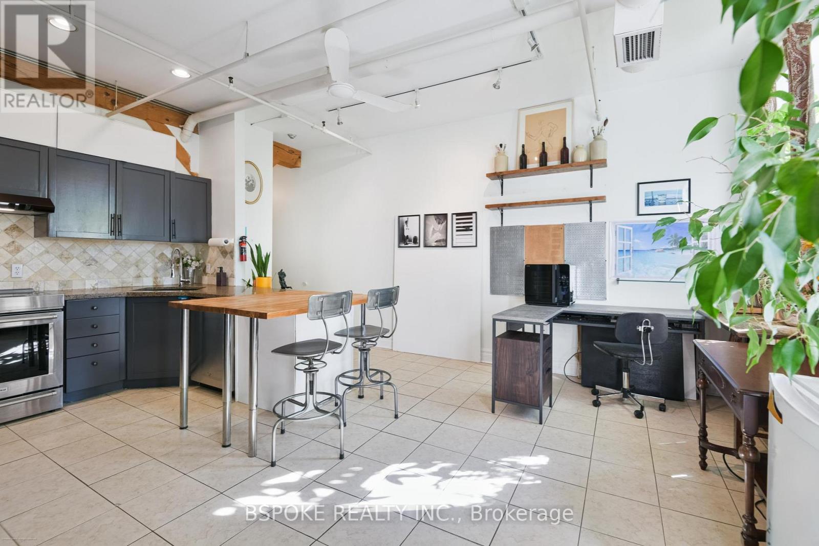 18 - 121 Prescott Avenue, Toronto (Weston-Pellam Park), Ontario  M6N 3G8 - Photo 6 - W12460034