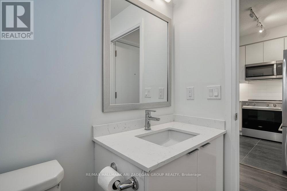 507 - 15 Watergarden Drive, Mississauga, Ontario  L5R 0H4 - Photo 10 - W12460043