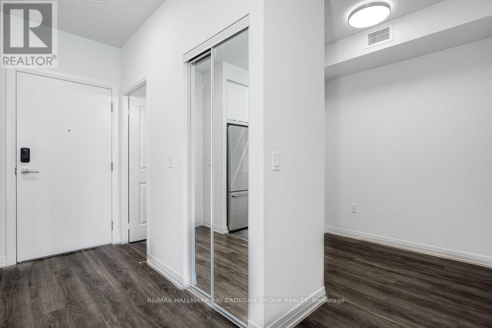 507 - 15 Watergarden Drive, Mississauga, Ontario  L5R 0H4 - Photo 11 - W12460043