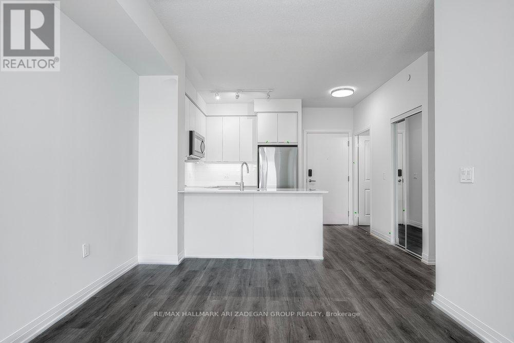 507 - 15 Watergarden Drive, Mississauga, Ontario  L5R 0H4 - Photo 14 - W12460043