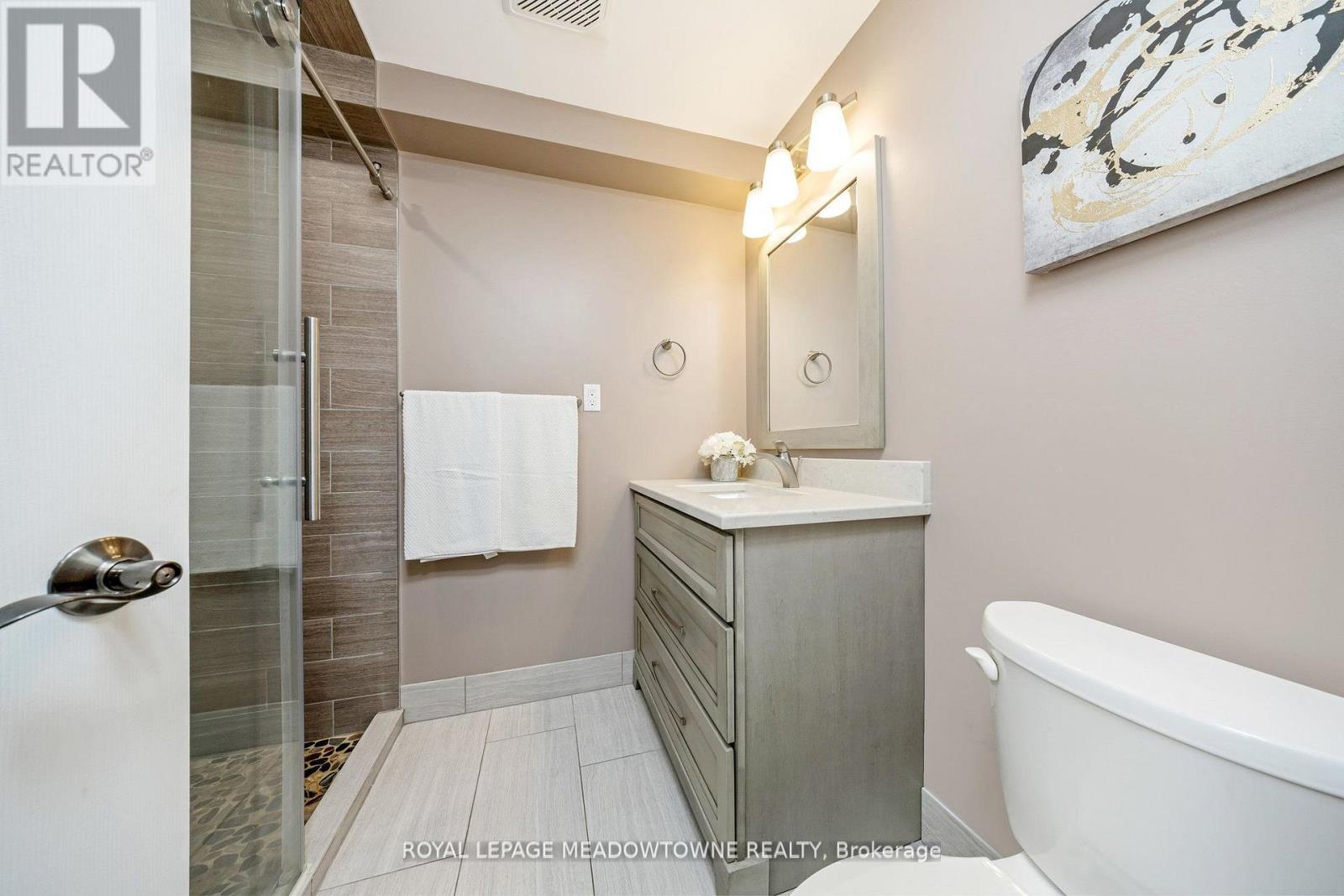 606 Cargill Path, Milton (Co Coates), Ontario  L9T 7X2 - Photo 26 - W12460050