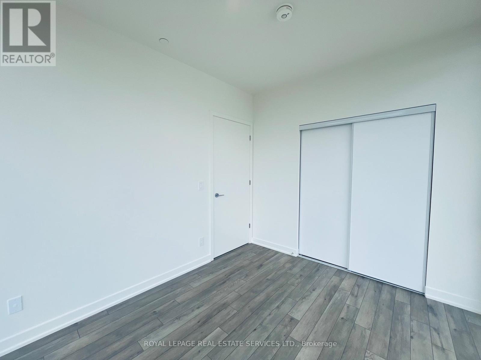 2007 - 3079 Trafalgar Road, Oakville, Ontario  L6H 7E3 - Photo 16 - W12460079