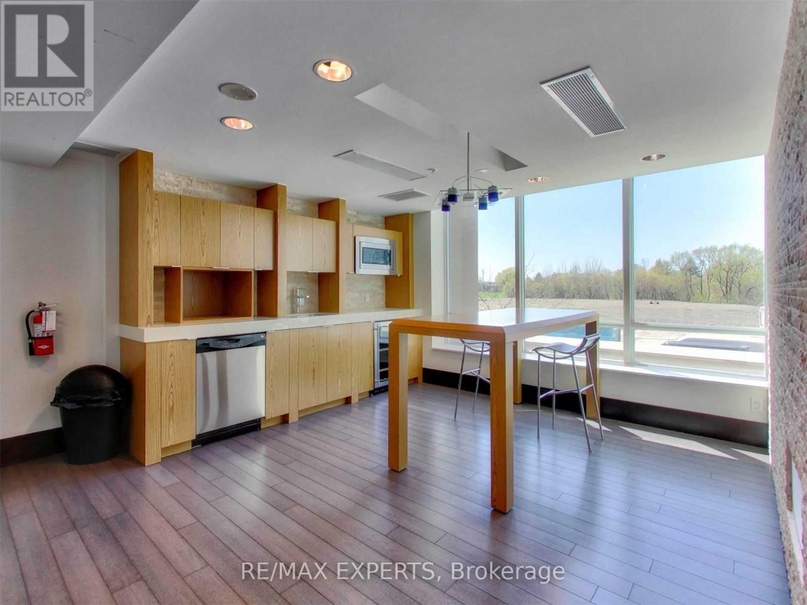 T1 - 165 Legion Road, Toronto, Ontario  M8Y 0B3 - Photo 21 - W12460083