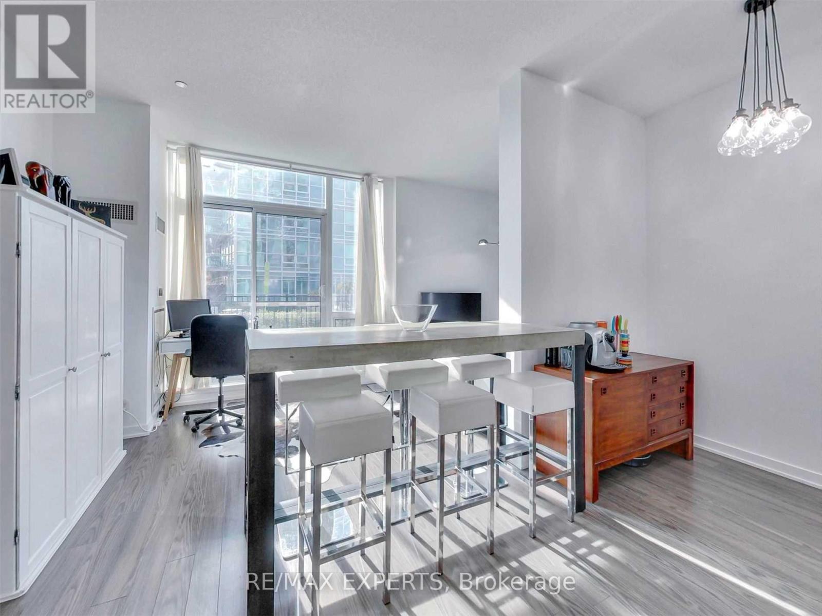 T1 - 165 Legion Road, Toronto, Ontario  M8Y 0B3 - Photo 5 - W12460083