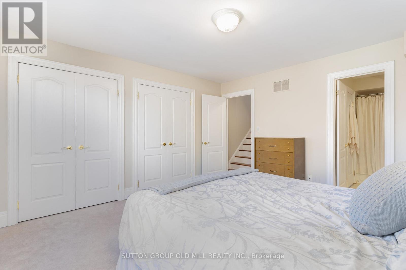 4 Hunter Avenue, Toronto, Ontario  M6E 2C8 - Photo 20 - W12460102